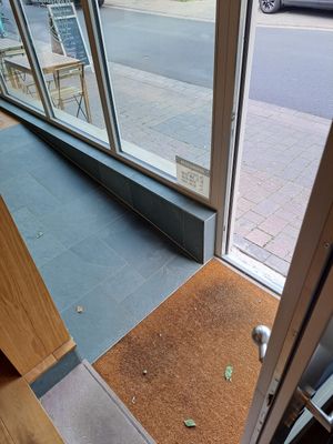 Wheelchair accessible at Danito's Coffee in Bingen Am Rhein