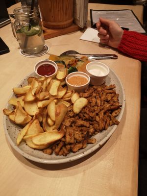 Gyros mit Hauskartoffeln  at Tante Paula Burgberg in Burgberg Im Allgaeu