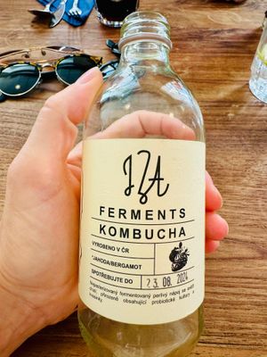 Kombuchaa  at Chef & Co in Prague