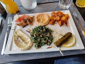 Vegan cold meze at Aladdin Cuisine in Stavanger