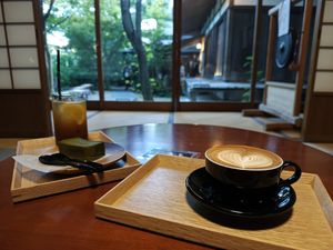 Matcha cake, soy milk coffee and coffee soda at Coffee Base NASHINOKI in Kyoto