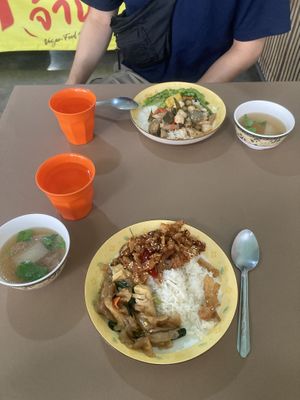   at Vegan Food by Taue - เจ จัดจ้าน แม่แต๋ว in Kanchanaburi