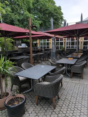 Außensitzplätze at Cucina Internazionale il Mondo in Bad Endorf