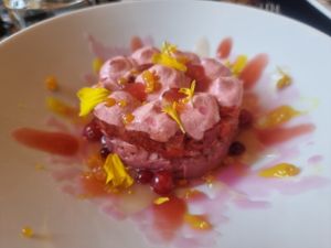 tartare of the day at Scara e Beo in Cortona
