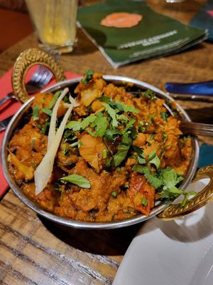 Gobi aloo (yum) at Sanskruti Restaurant in Manchester