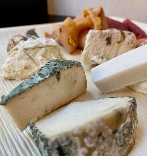 Cheese and cold cuts platter at Fermaggio Bistrot & Store in Rome