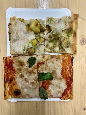 Pizza with Fermaggio cheese at the VeggieWorld fair (Germany)   at Fermaggio Bistrot & Store in Rome