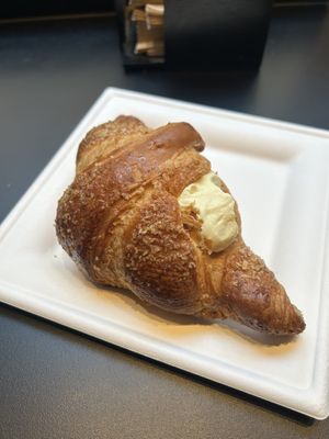 croissant filled with lemon cream  at Fermaggio Bistrot & Store in Rome