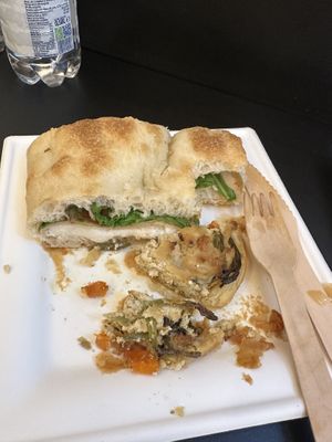 White pizza and quichee  at Fermaggio Bistrot & Store in Rome