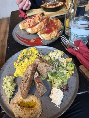 Scrambled Tofu and French Toast  at Kiwi Corner  in Mainz
