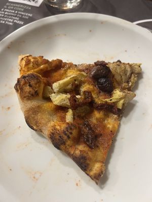 Carciofi olive e piccante  at 6 In Famiglia in Cassina De Pecchi