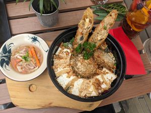 Die Street Bowl. Sehr zu empfehlen 🌱 at Lucky Cat in Lueneburg