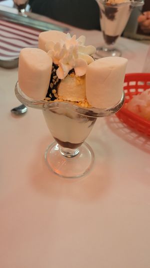 Smores sundae at Yau Veggie Diner in New Territories