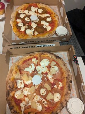  at Angolo Pizza Napolitana  in Mexico City