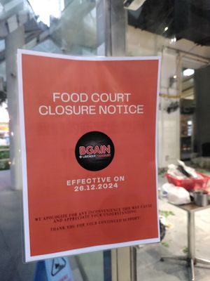 The entire food court is closed, effective today 😔 at Vegan Natural Bakery - 天然素食 in Central Singapore