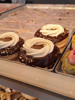 Maxi Queen 🌱 at Brammibal's Donuts - Eppendorfer Baum in Hamburg