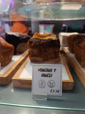 Manzana canela at Noburu in Madrid