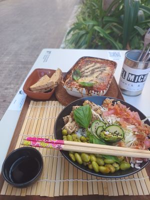Poke bowl and Lasagne at El Michi del Puerto in Tenerife