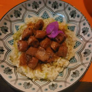 Risoto de alho poro com linguiça vegetal at Xique-Xique Restaurante Itaúnas in Conceicao Da Barra