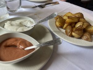 Patatas bravas caseras 🌱 (salsa aparte)   at La Braseria in Barbastro