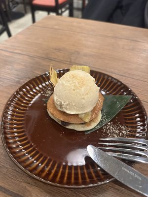Dorayaki with ice creamm  at Vegan Sushi Tokyo in Tokyo
