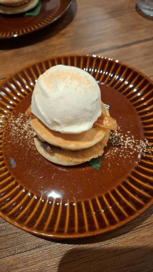 Dorayaki with ice cream at Vegan Sushi Tokyo in Tokyo