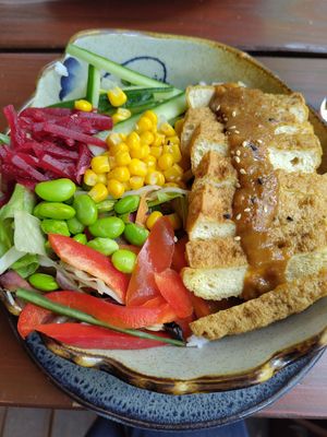 Tofu bowl at Quchi - Sushi & Asian Fusion Kitchen in Leipzig