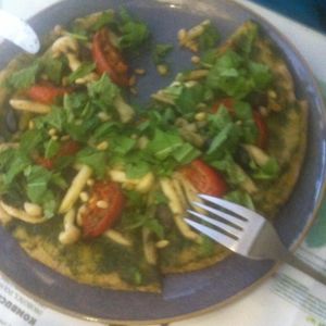 pesto pizza (this one, no goatcheese) at Zenith in Hanoi