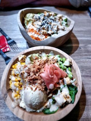 Two bowls at Hawaiian Poké Bowl - Bruxelles Arenberg in Brussels