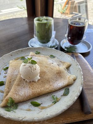 Vegan Crepe with Matcha Latte and Iced Coffee  at meguri coffee  in Nikko