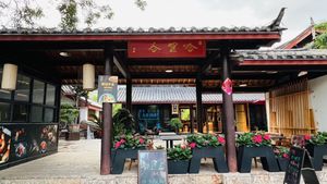 Located near Haligu area   at Xi Fusuba - 希府素吧 in Lijiang