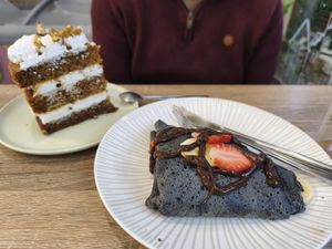 Chocolate, banana and strawberry crêpe & Carrot cake at AlmaZen Orgánico in Almeria