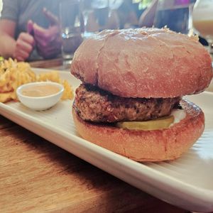 Chick'n Sandwich at The Uncanny in Portland