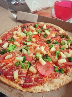 Pizza vegan kap verde at Domino's Pizza in Senftenberg