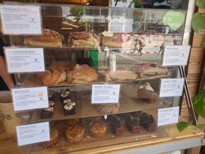 Zürich Food Stand at NORS Bakery (White Rabbit Bakery) in Duebendorf