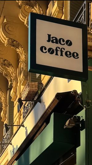 Sun & Coffee at JACO Coffee in Paris