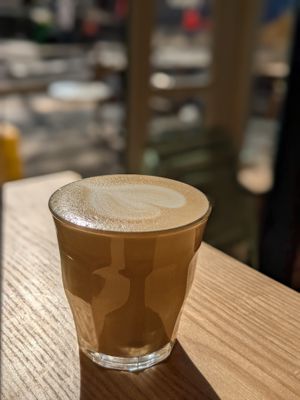 Latte Oat milk at JACO Coffee in Paris