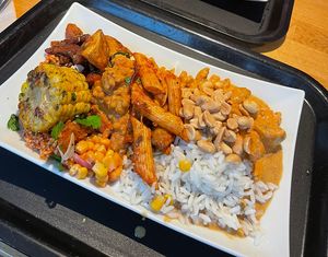 😍 at Sattgrün - Hafen in Dusseldorf