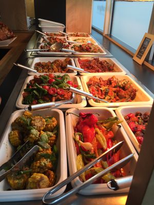 hot food at Sattgrün - Hafen in Dusseldorf