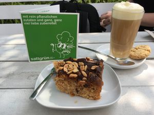 Nachmittagsdeal (Kaffee und Kuchen für 4,90) at Sattgrün - Hafen in Dusseldorf