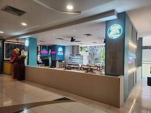 Shop front - pic from FB at Veggie House 一芳 - Orchard in Central Singapore