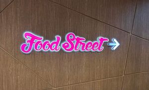 In this alley - photo by Mr Purple at Veggie House 一芳 - Orchard in Central Singapore