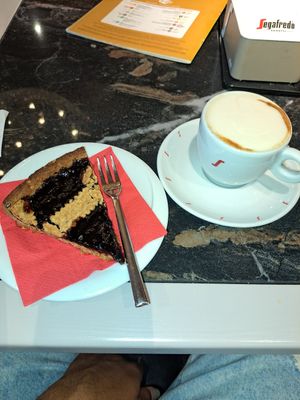 Idk what it is. But it's vegani and good. The cappuccino was too. Oat milk at Nuovo Caffè Alinari in Florence