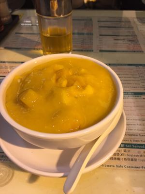 Tofu and Mango pudding at Jade Vegetarian - Jane Heart in Kowloon