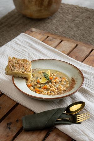 Chickpeas soup with dill and lemon at Elamu Lombok in 
