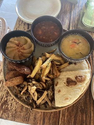 Vegan platter 175K  at Elamu Lombok in 