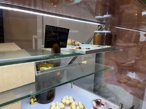 Comptoir  at Sandrinette Cacahuète in Saint Ghislain