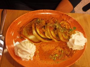 American Pancakes: Cloudberry & Cream at Mahalo - Kungsholmen in Stockholm