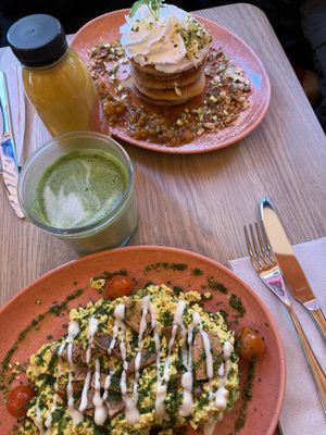 Breakfast in bread, Cloudberry & Cream, Matcha and juice   at Mahalo - Kungsholmen in Stockholm