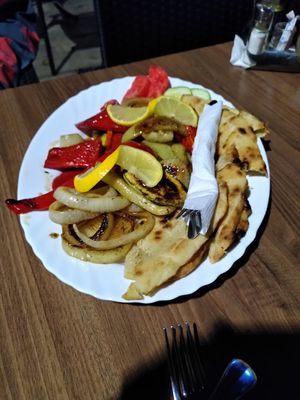 Big vegetable plate at Kristal in Jajce